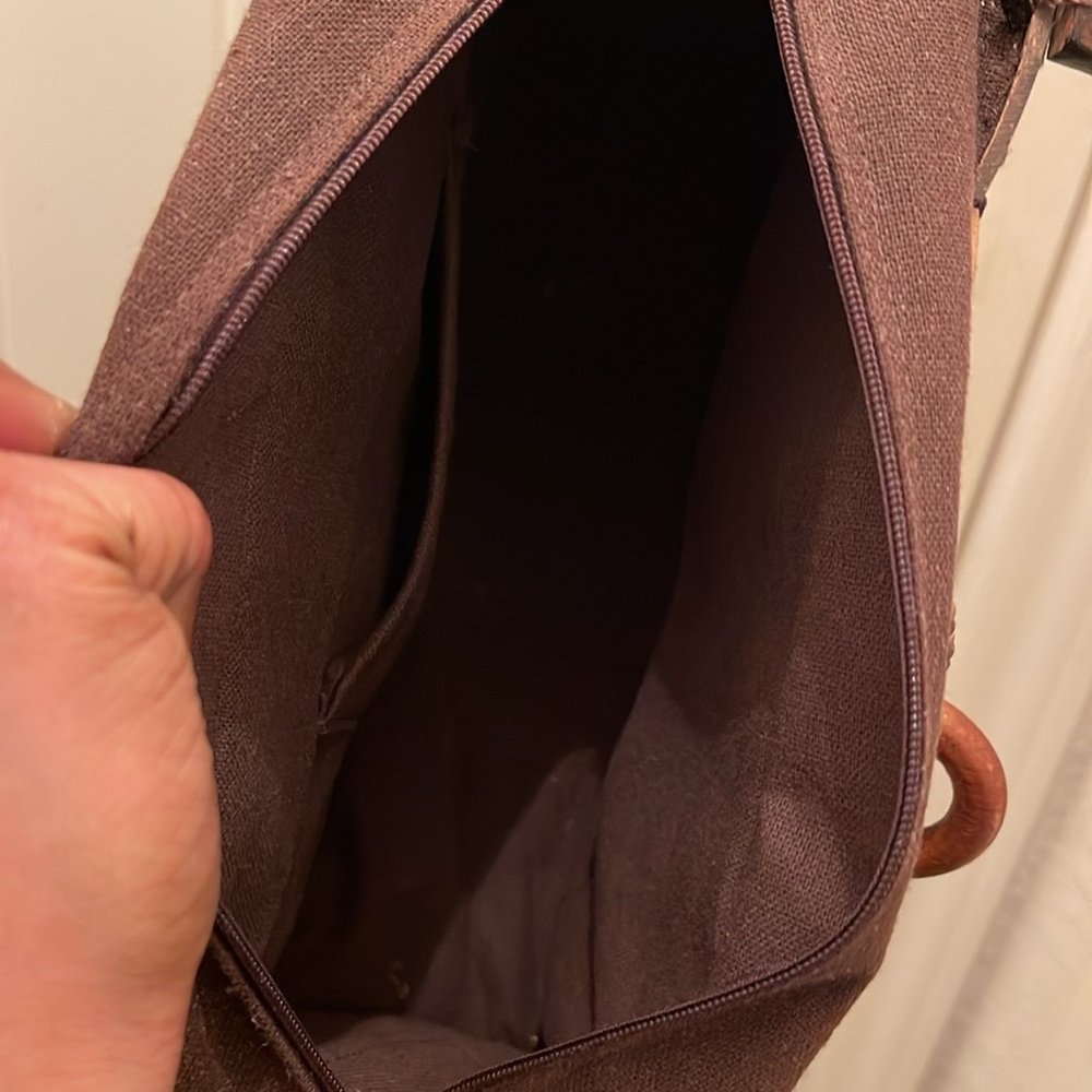 Vintage Tan and Brown Handbag - Picture 8 of 16